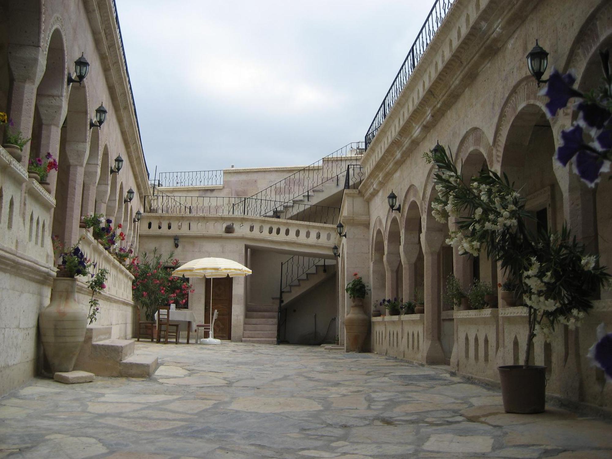 Nature Park Cave Hotel Göreme Exteriör bild